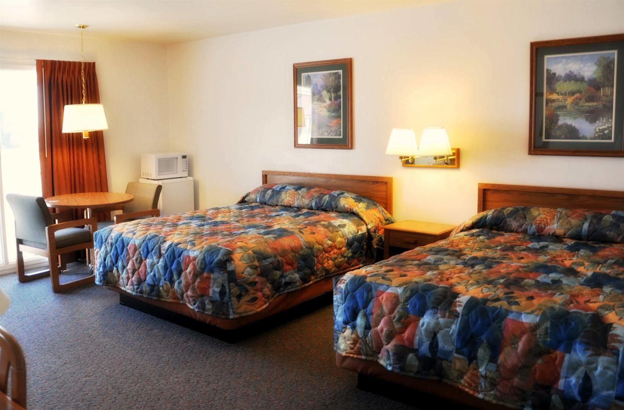 Trade Winds Motel Valentine Dış mekan fotoğraf