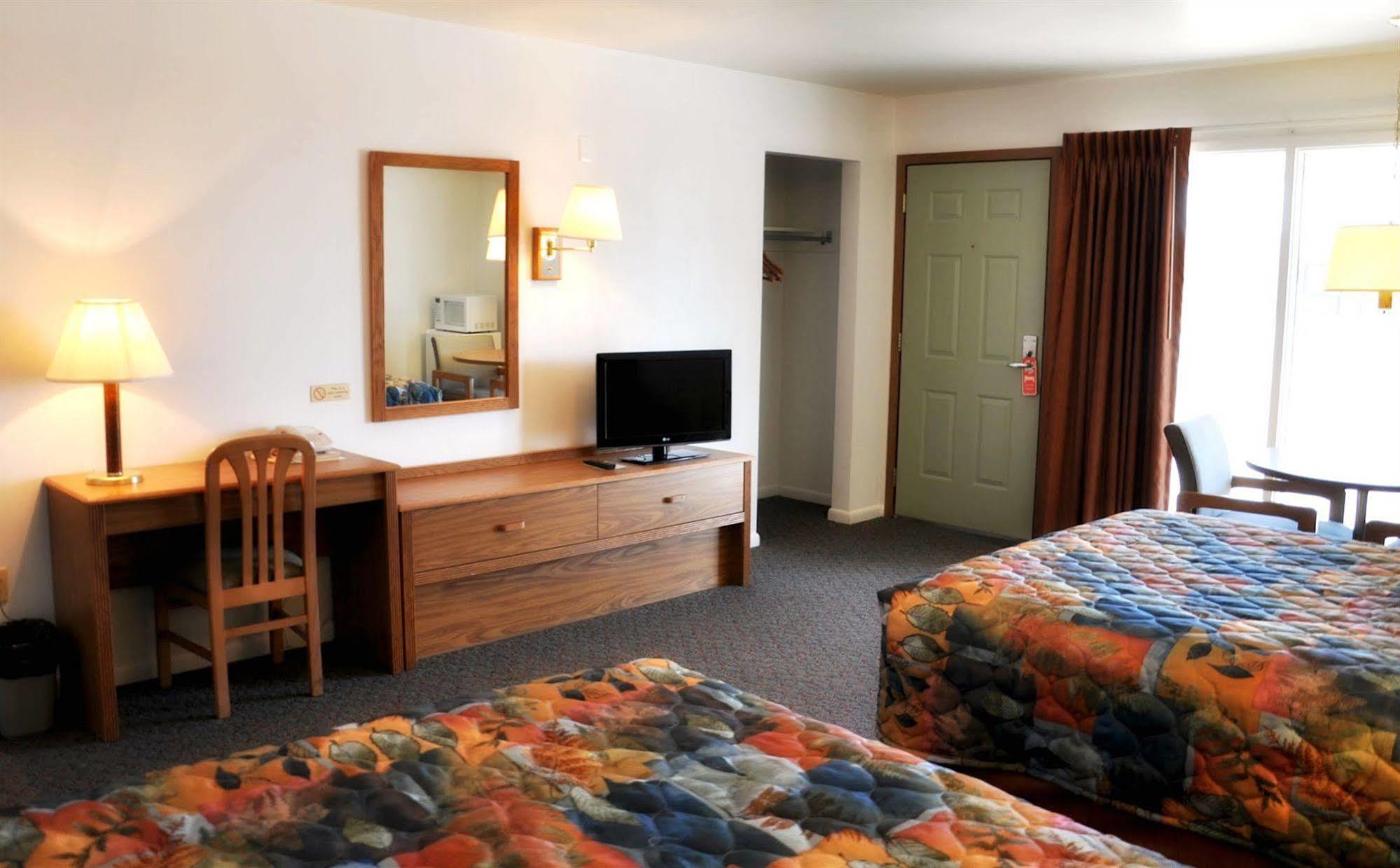 Trade Winds Motel Valentine Dış mekan fotoğraf